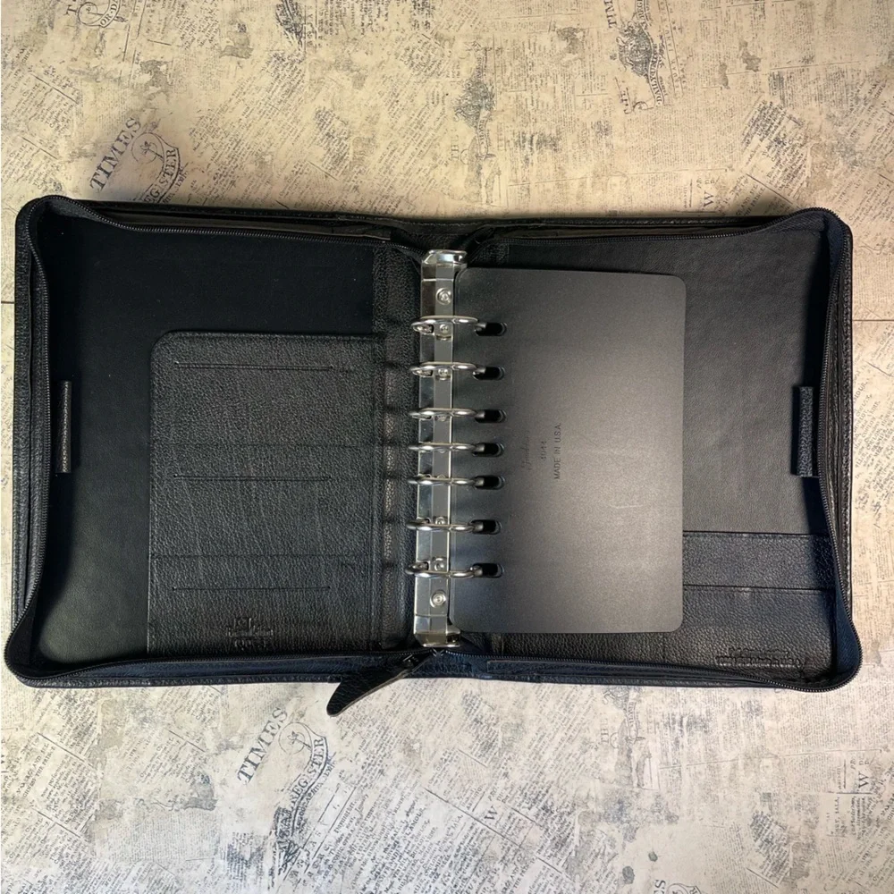 Vintage Franklin Quest Full Grain Leather Zip Planner Binder Made in USA Black
